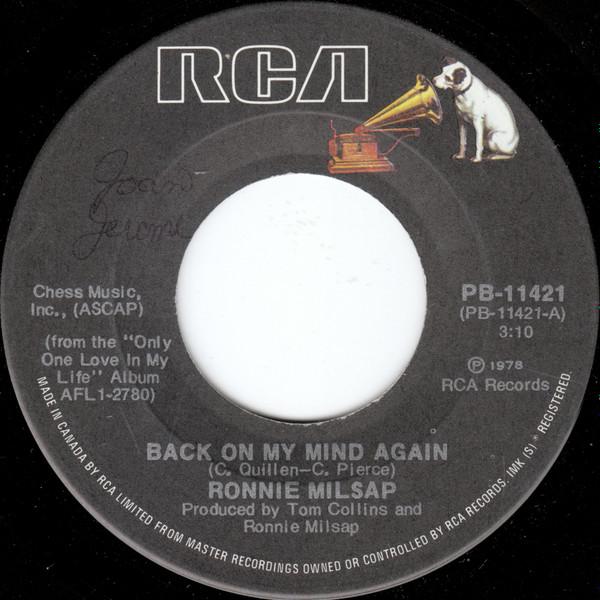 

7-дюймовая пластинка RONNIE MILSAP Back On My Mind Again PB11421 RCA 1978 Канада Кантри/Фолк Б/у
