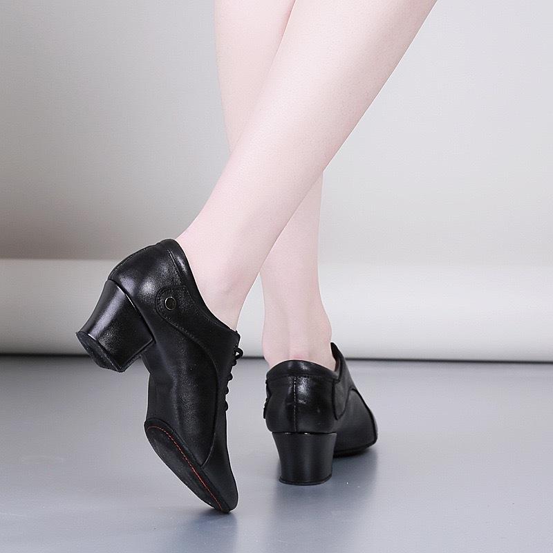 LEATHER Latin Dance Shoes Female Teacher Sports Shoes Practice Ballroom Dancing Shoes Square Cowhide Sneakers Women Shoes