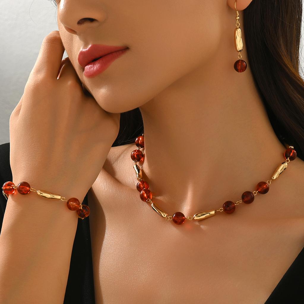 1 Set of Retro Maillard-Style Caramel-Colored Irregularly Dyed Imitation Amber Beaded Necklace, Bracelet, and Earring Set In Palace Style