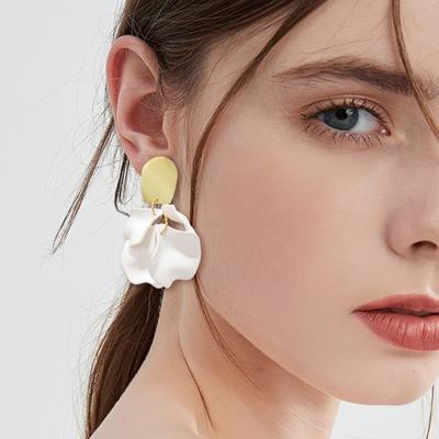 1 Pair Retro Rose Petal Drop Earrings Long Style Exaggerated Dangle Earrings Bright Color Earrings Jewelry Accessories