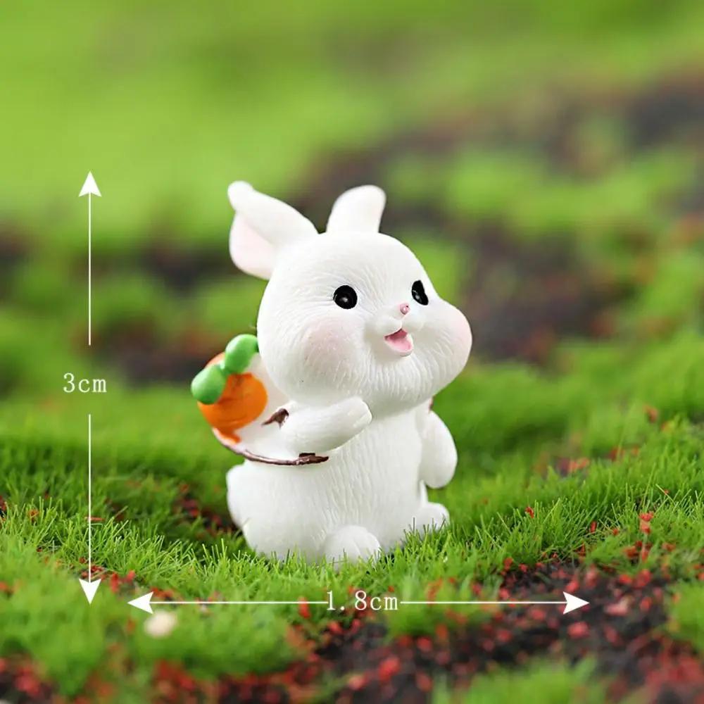 Cartoon Carrot Rabbit Figurines Realistic Resin Bunny Micro Landscape Ornaments Handmade Mini Mini Carrot Decoration