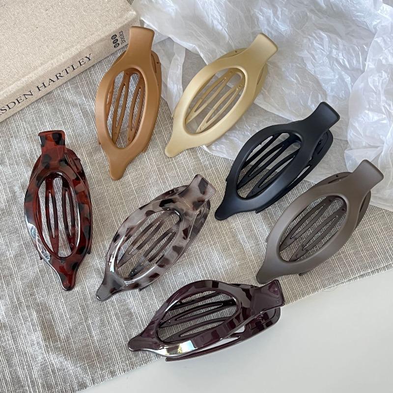 Suede Finish Hair Clip Large Swallow Clip Design Strong Hold for Wet Dry Hair Updo Shower Use Minimalist Hairpin