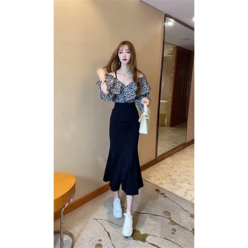 

Модный костюм в стиле интернет-звезды с большим V-образным вырезом и юбкой «рыбий хвост» One-piece skirt 3XL (67.50 kg-75.00 kg