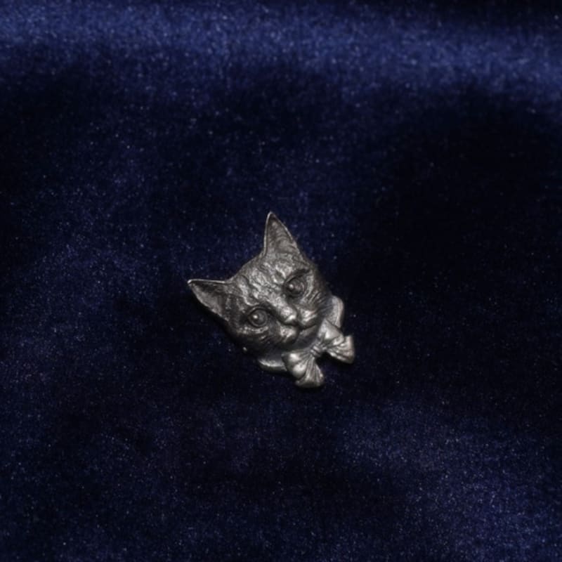 Portret pisică tomorrowobject. pandantiv mic