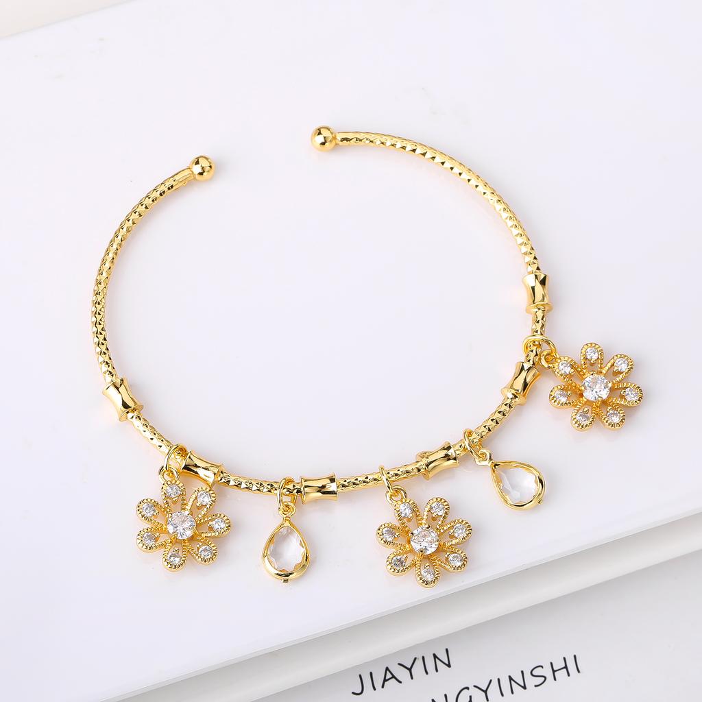 Hot-Selling Shiny Zircon Gold-Plated Tree Pendant Bracelet Ladies Candy Bracelet for Women Daily Wear Jewelry Birthday Gift