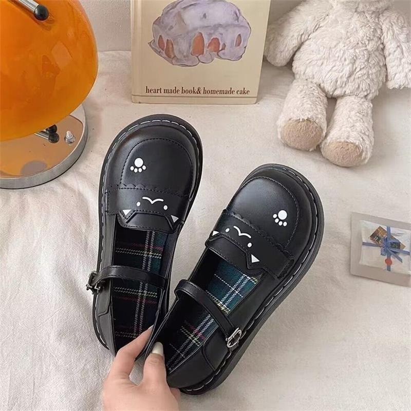 Scarpe con plateau spesse da donna stile britannico con fibbia Scarpe singole Lolita Kawaii Gatto Scarpe Mary Jane basse Stile preppy Scarpe da studentessa