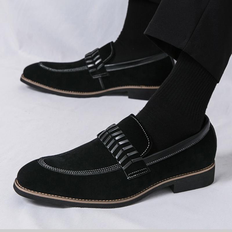 Fashion 2025 New Designer Men's Pointed Suede Leather Wedding Slip On Shoes Male Loafers Formal Dress Footwear Zapatos Hombre