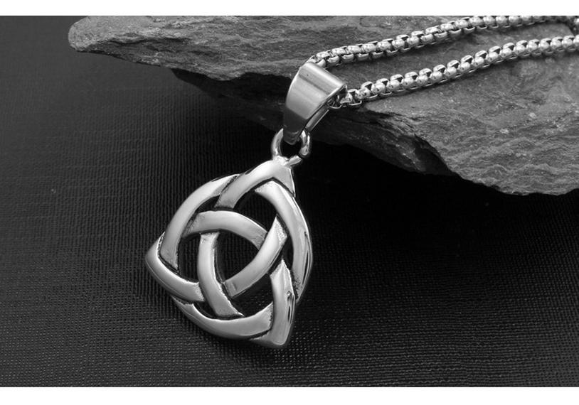European Retro Triangle Stainless Steel Pendant - Unisex Jingwei Jewelry