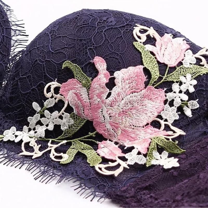 1Pair Dress Embroidered Fashion Embroidered Decals Fabric Sticker Lingerie Breast Flower Sewing DIY Polyester Flower Applique