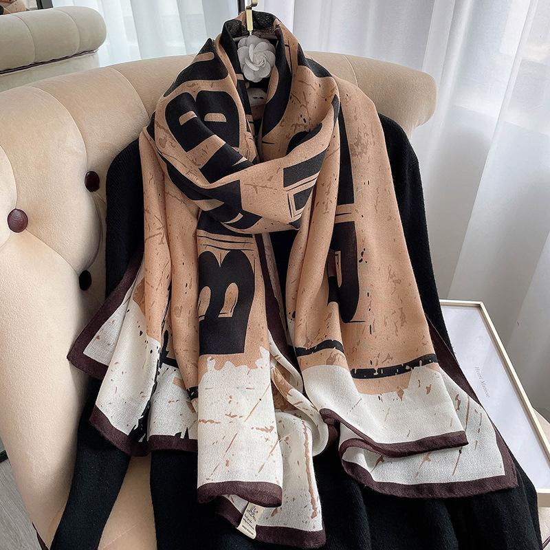New Autumn Korean-style Printed Seaside Sunscreen Scarf for Women  Cotton and Linen Air-conditioned Room Shawl Beach Towel