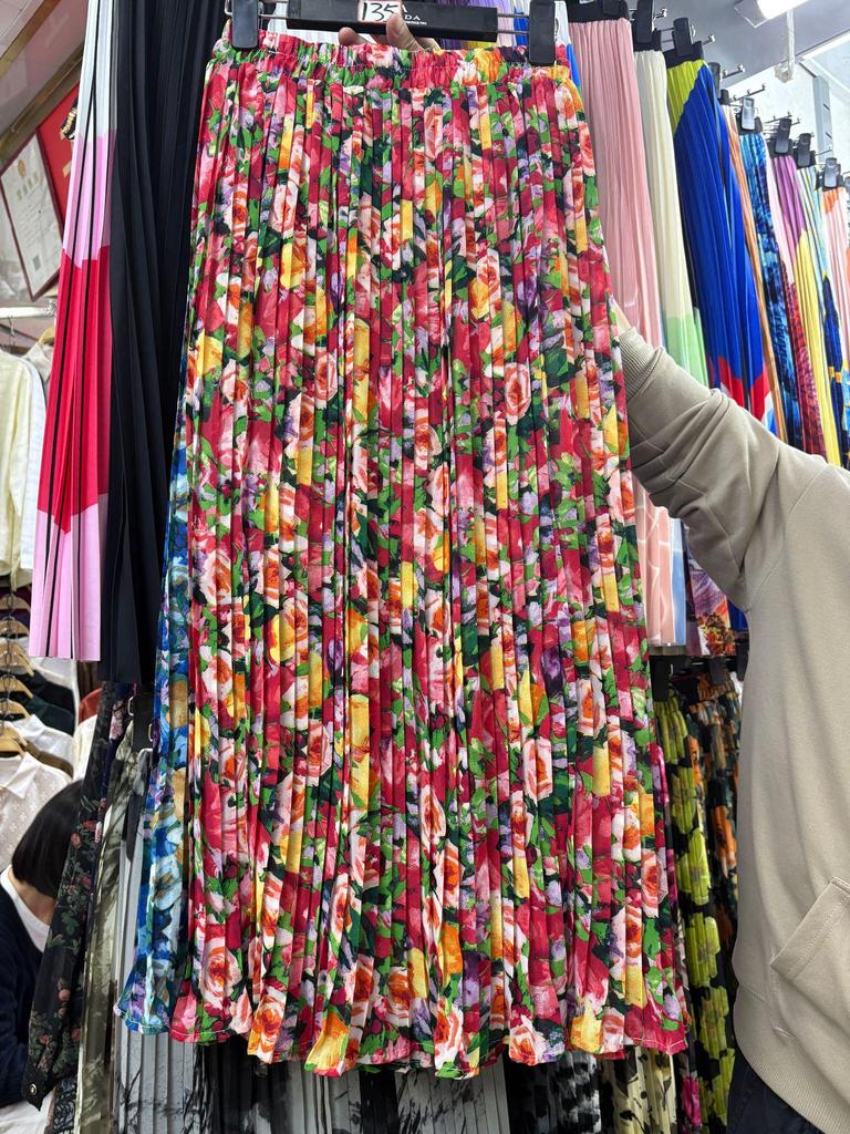 European & American Pleated Print Midi Skirt, Soft Chiffon Fabric, High Waist, Versatile Style