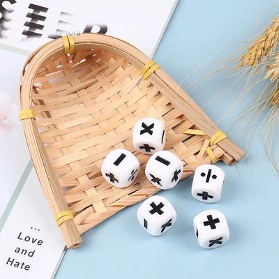 4 Piezas Dados de Símbolos de Operaciones Matemáticas (Suma, Resta, Multiplicación, División) de Resina Accesorios Educativos de Asistencia para Niños 16mm