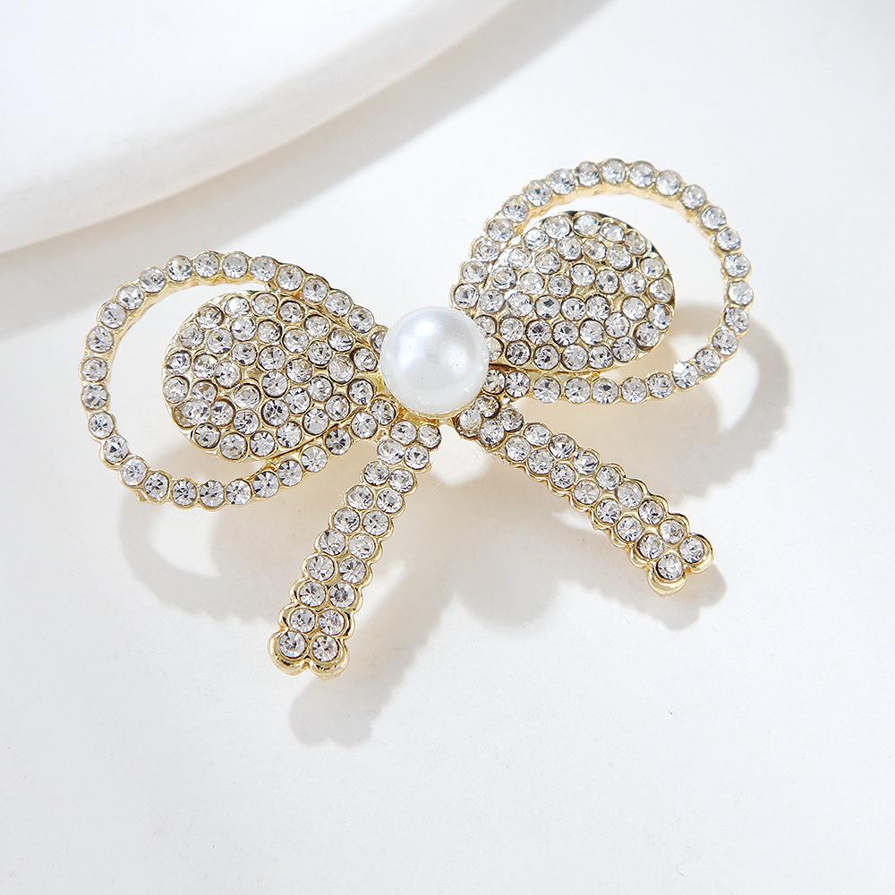 Fashion Shiny Bow Pearl Brooch Alloy Pins Female Apparel Accessories Exquisite Ethnic Style Hypoallergenic Luxury Enamel Brooch Long-Lasting Color