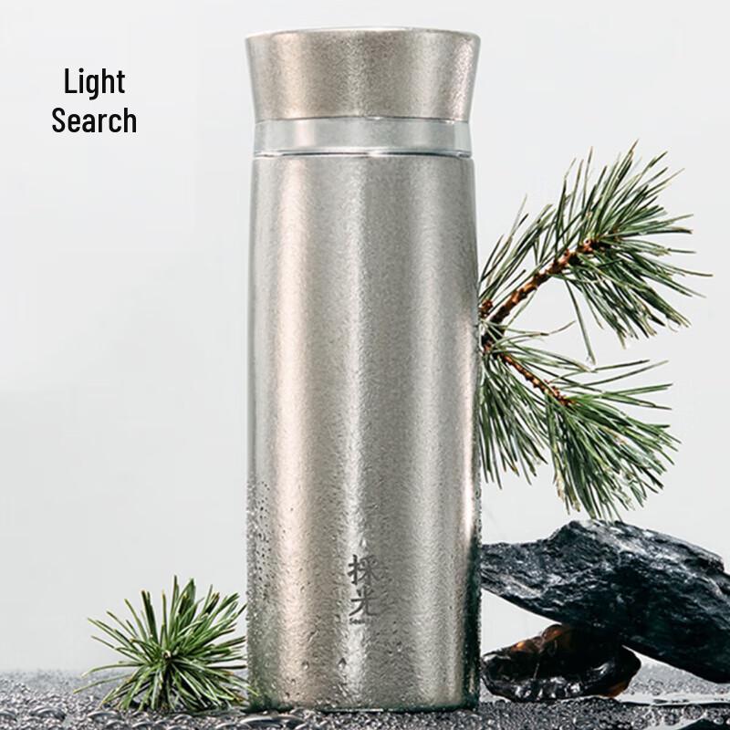 Термос из чистого титана с вакуумной изоляцией