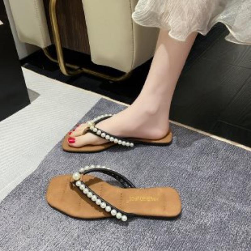 Flat-bottomed flip-flops women's summer new square head pinch foot fashion pearl beach cool slippers