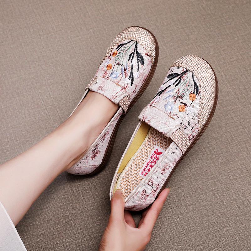Autumn Retro Beijing Cloth Shoes - Comfortable Flat Bottom, National Style Mom Shoes