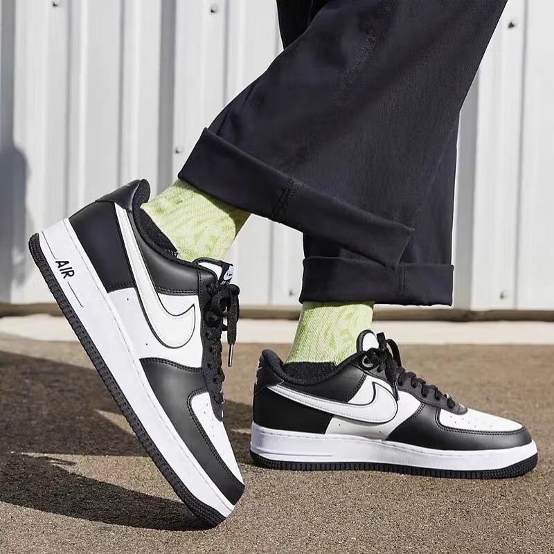 Nike Air Force 1 07 GS Panda Sneakers per Bambini Nero Bianco DV1621-001