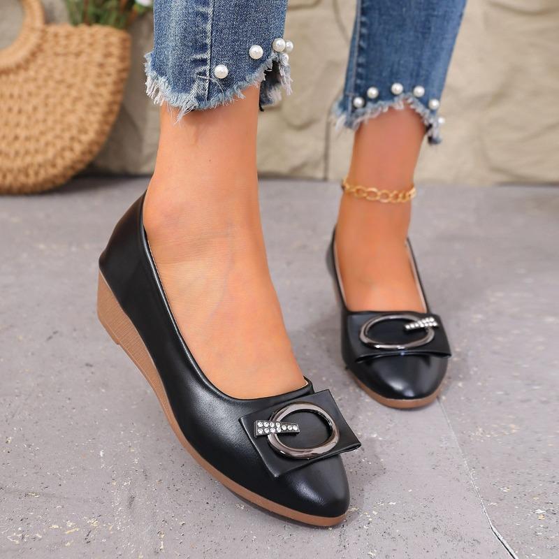 Mocasines de Confort para Conducir de Ancho Ancho para Mujer - Planos Deslizantes de Piel Suave con Tacón de Cuña Bajo, Soporte para el Arco, Zapatos Casuales para Mujeres Maduras