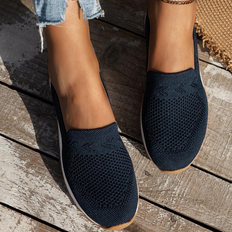 Cross-border Large-size Fly-woven Single Shoes for Women's Spring New Mesh Breathable One-pedal Women's Casual Knitted Shoes