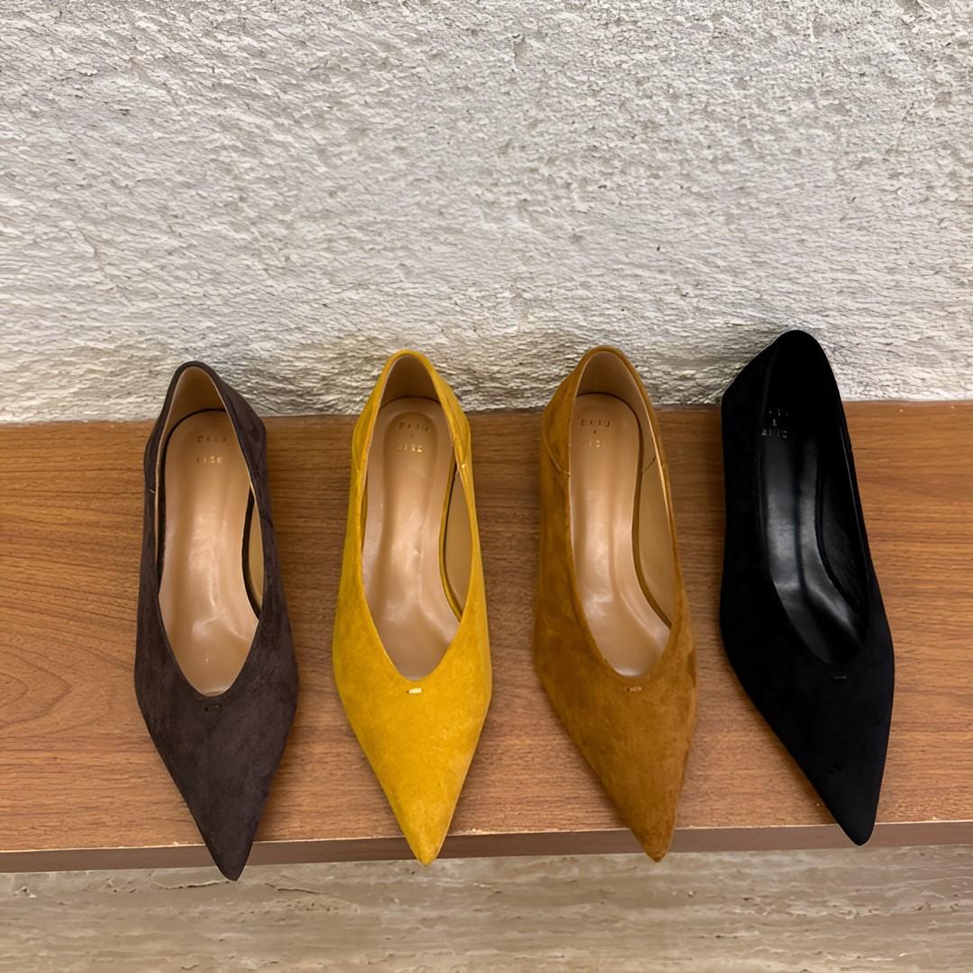 

Pointed Korean minimalist retro small single shoes~ shallow commuting versatile low-heeled women s shoes 40