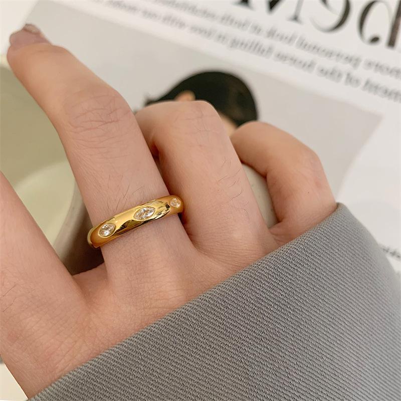 Zielony & Biały Diament Nieregularny Kształt Pozłacany 18K Złotem Retro Modny Pierścionek