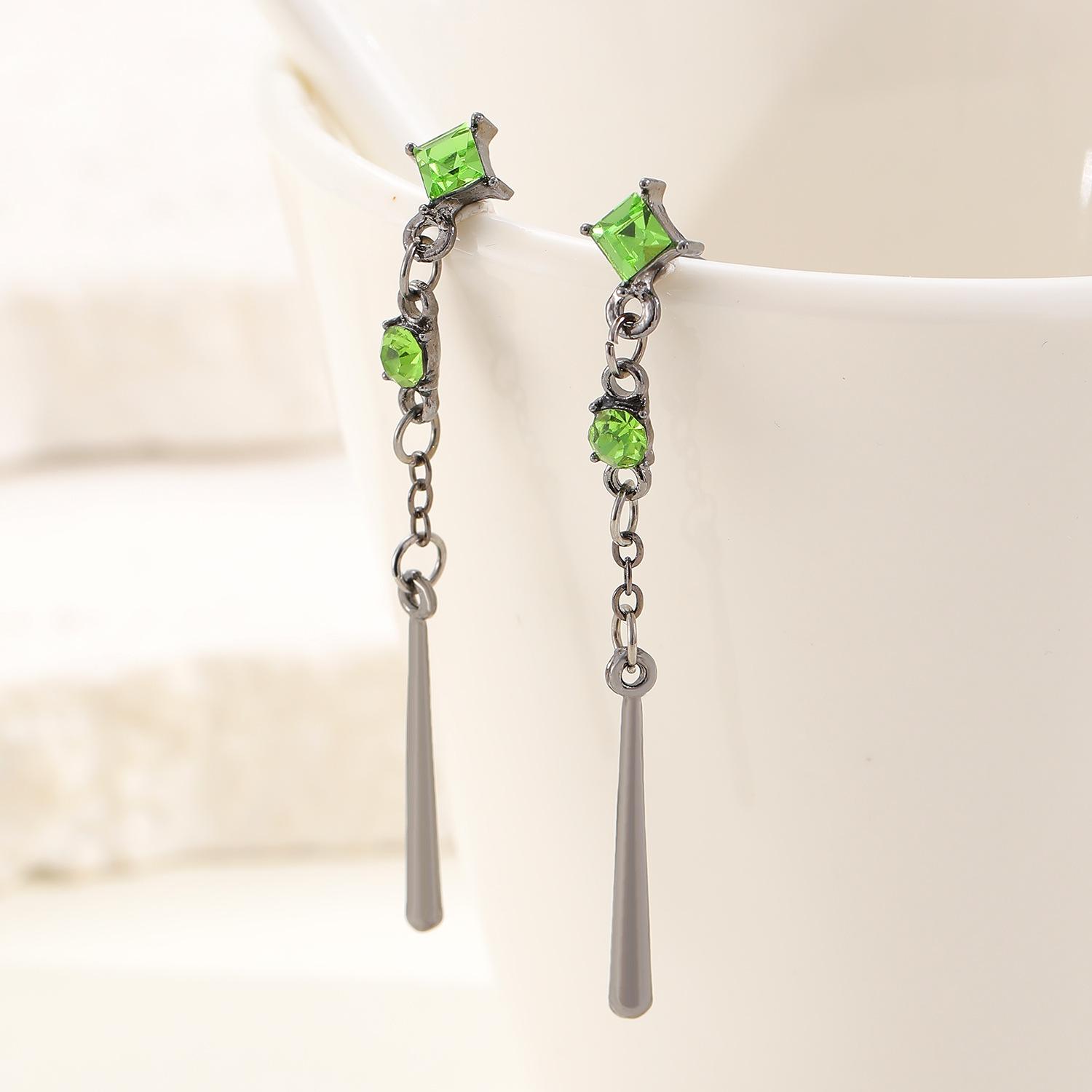 

Color Sugar Cube~ Personalized Spice Girl Style Long Tassel Temperament Female Simple Personality Versatile Unique Female Stud Earrings