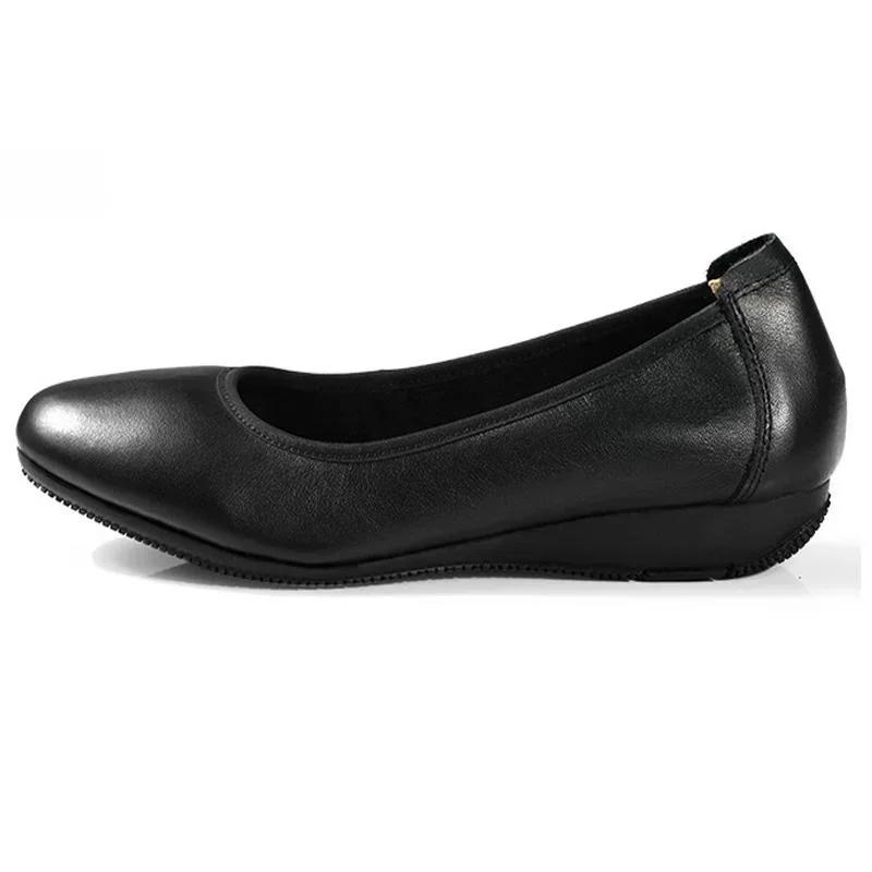 

Women Genuine Leather Thick Heel Shoes Lady Office Mid-heel Leather Shoes Female Shallow Casual Shoes for Attendant Nurse Mother 42
