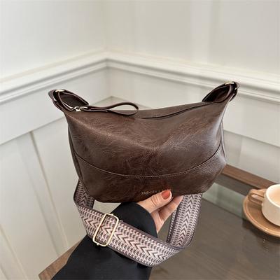 Large Capacity Casual Solid Color 2025 Spring Foreign Style Fashionable Retro Wide Shoulder Strap Simple Single Shoulder Crossbody Dumpling Women's