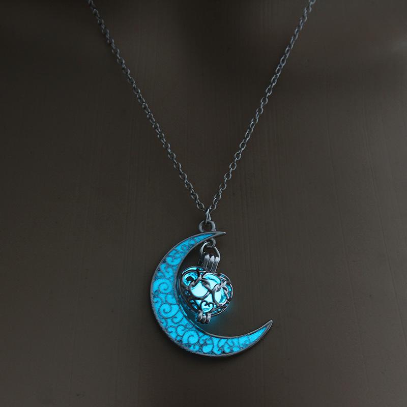Moonlit Heart Necklace - Glow-in-the-Dark, Heart-Shaped, Openable Pendant