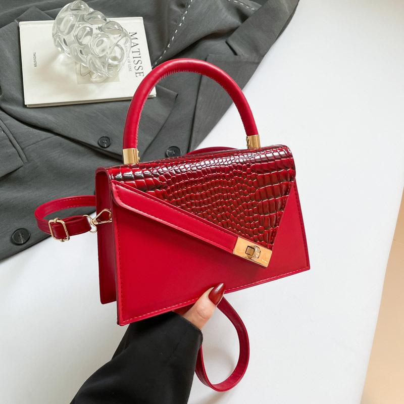 

Korean version of fashionable texture color matching new stone pattern commuting casual simple foreign style crossbody portable small square bag woman красный