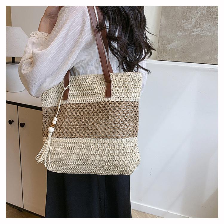 Handwoven Straw Tote Bag for Women Summer Beach Vacation Style Picnic Handbag CLE