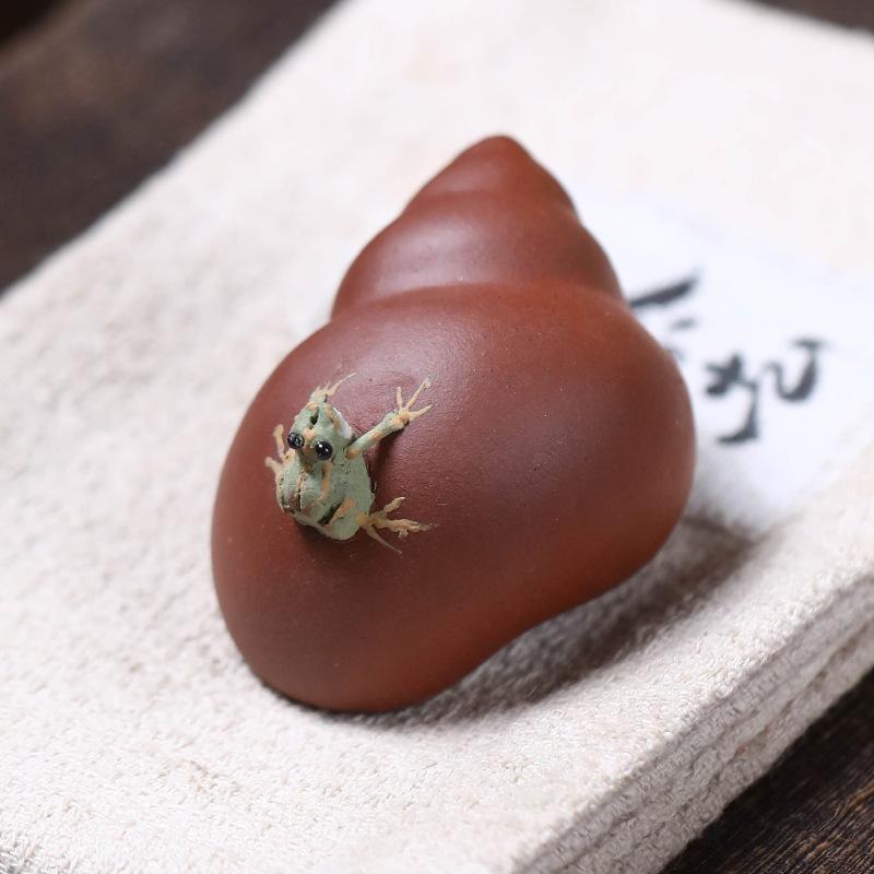 

Purple Sand Tea Pet Water Spray Frog Snail Small Ornament Handmade Snail Tea Set Tea Tray Sculpture