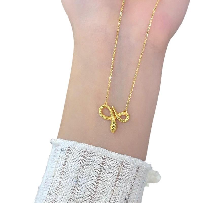 Gold Wrapped Spirit Snake Necklace: Luxury Clavicle Sweater Chain, Elegant High-Grade Design for Women