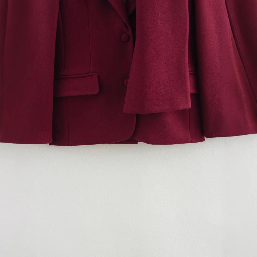 2024 Women's Winter Woolen Coat with Scarf: Stylish and Versatile European & American Fashion