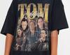 Tom Hiddleston Vintage Shirt, Thomas William Actor Tees, Tom Hiddleston Fan , Dark World Retro 90s Sweater, Sir Thomas Merch Gift