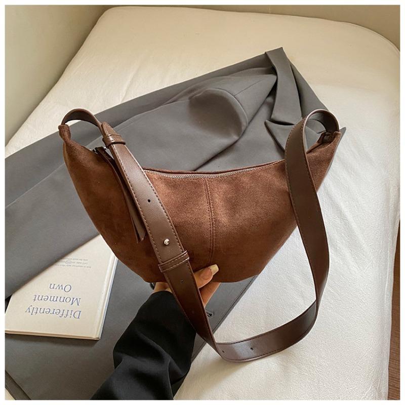 Large capacity bag women's autumn new casual messenger bag women's high value sense niche commuter dumpling bag