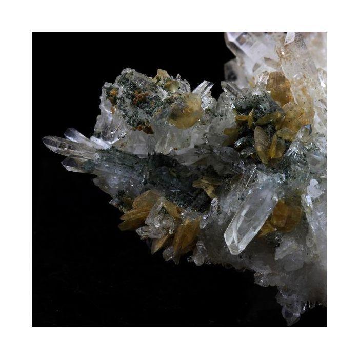 Pierres et Minéraux. Quartz + Chlorite + Siderite. 120.0 ct. Vizille, Isère, France..