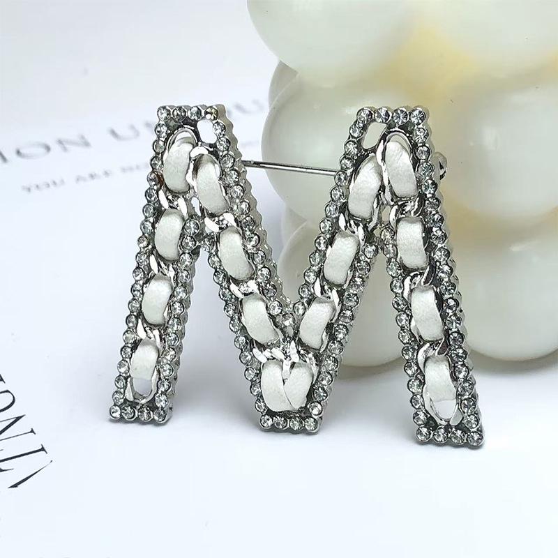 M Brooch: Rhinestone English Letter Alloy Pin