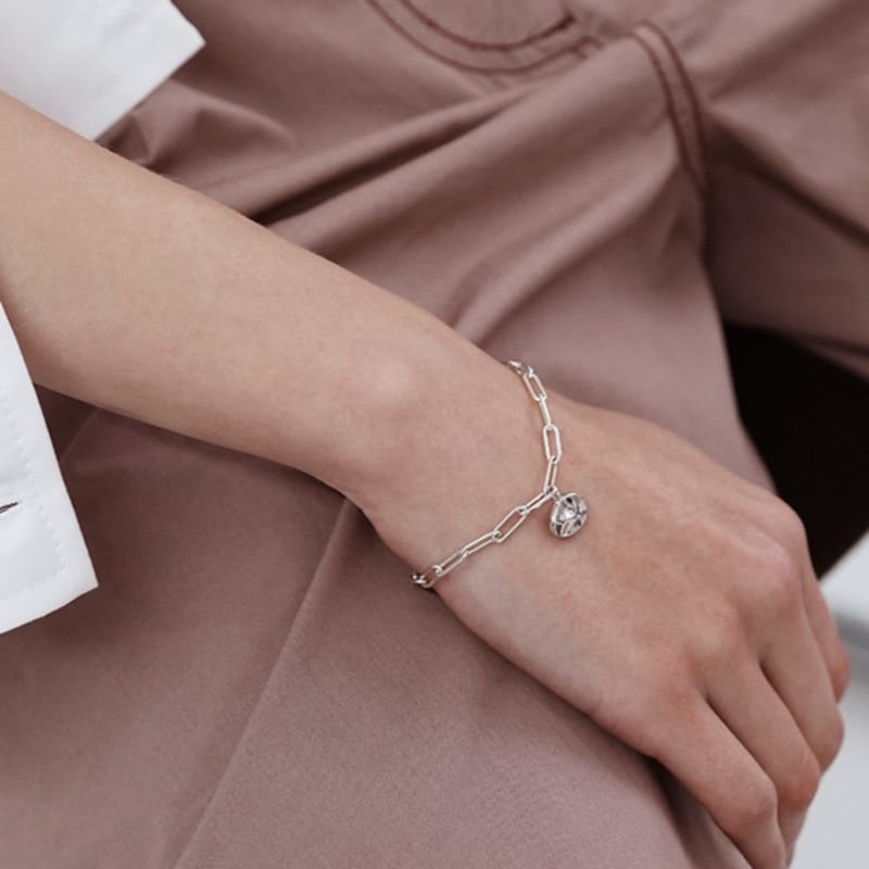 REINDEER MUTE BRACELET 02