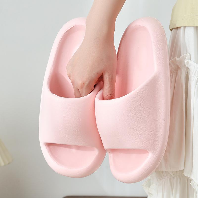 Brot Kühlhausschuhe Damen neu dicke Sohle Sommer Paar weiche Sohle Outdoor Mode auflösende Sohle Herrensandalen Damen