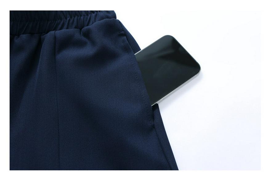 Elegant Summer Casual Suit for Women: Loose Two-Piece Set with Mid-Sleeves, Perfect for Women Aged 40 and Above.