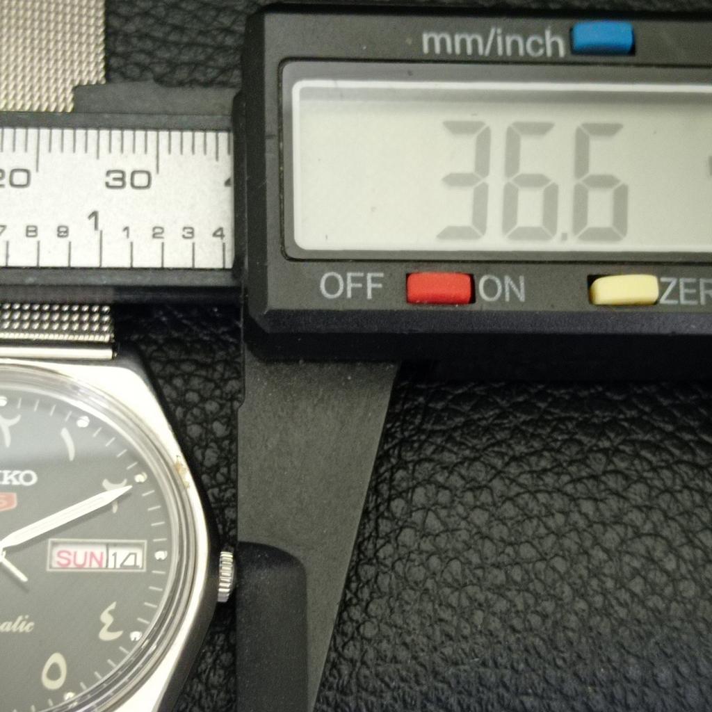 VINTAGE SEIKO 5 AUTOMATIC JAPAN 6309A MENS ARABIC BLACK DIAL WATCH A701319-5 R206a-a701319