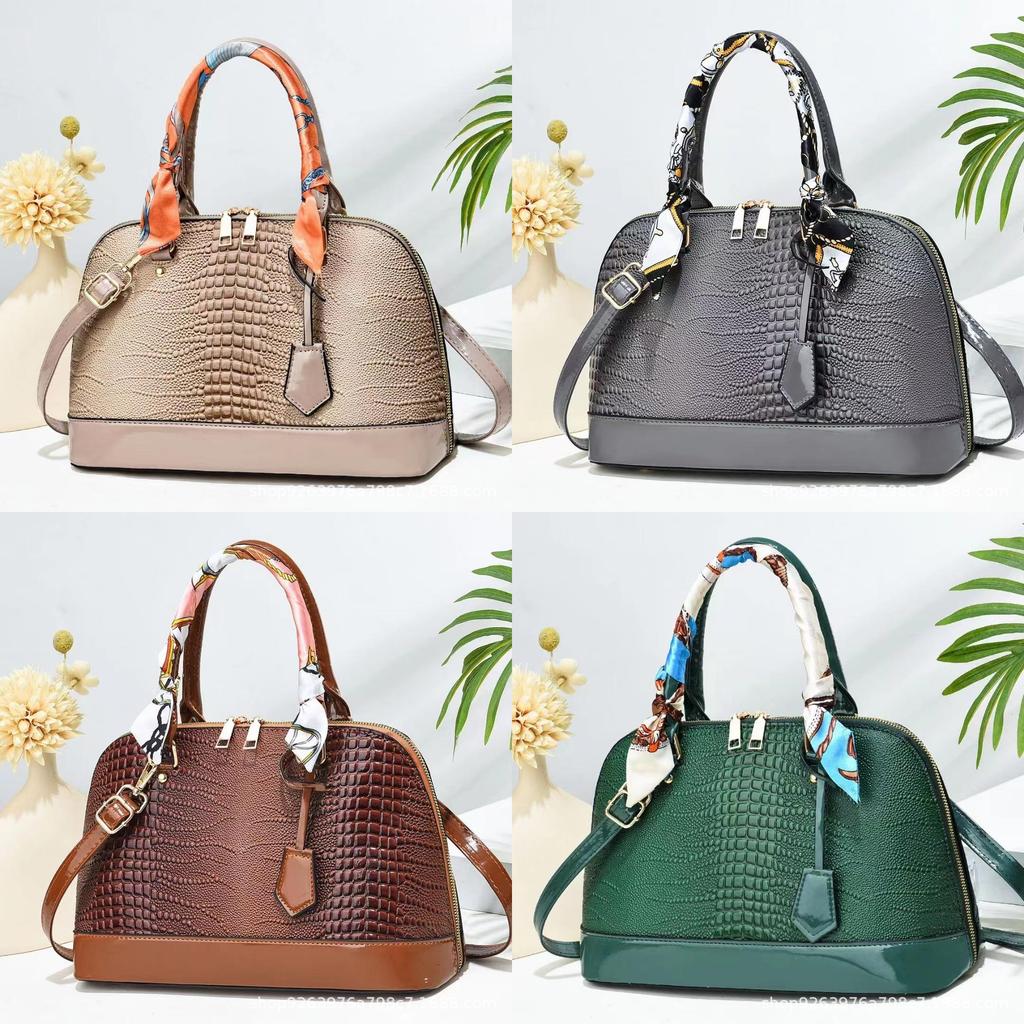Shell Shape Pu Handbag For Women With Crocodile Pattern And Contrast Elements For Daily Use