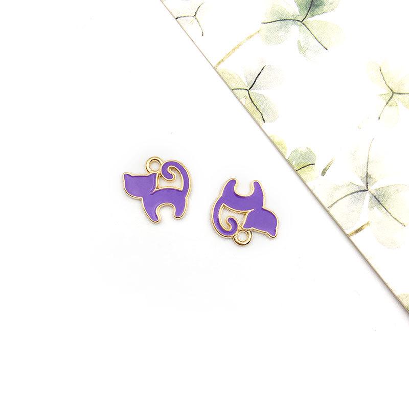 

Alloy Drip Oil Cat Pendant Earrings – 12x12mm Mini Cartoon Cute Jewelry for Girls