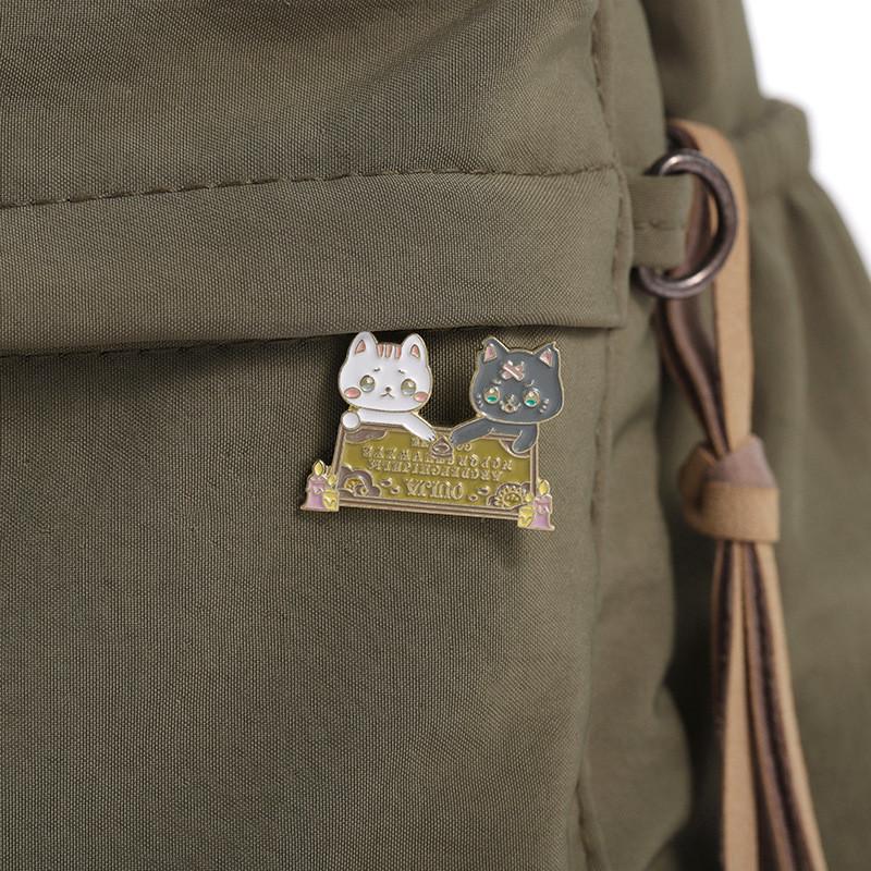 Adorable Cat-themed Cute Couple Brooch In All-matching Alloy Material For Unique Fashion