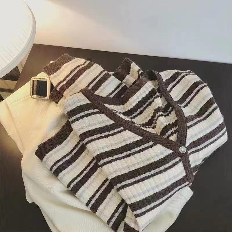 Outer Knitted Cardigan Jacket Women's Autumn New V-neck Striped Retro Long-sleeved Top Cardigan