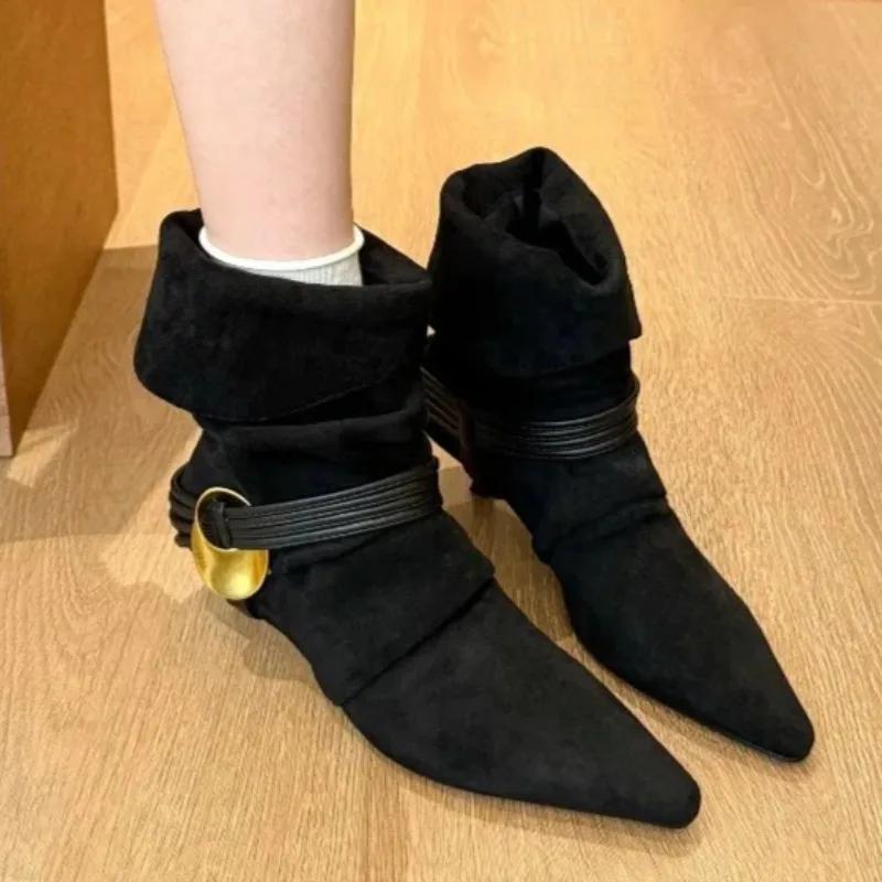 Vintage Metal Buckle Thin Folio Boots Fashion Pointed Toe Cow Suede Padded Foot Non-Slip Shorthole Stack Boots