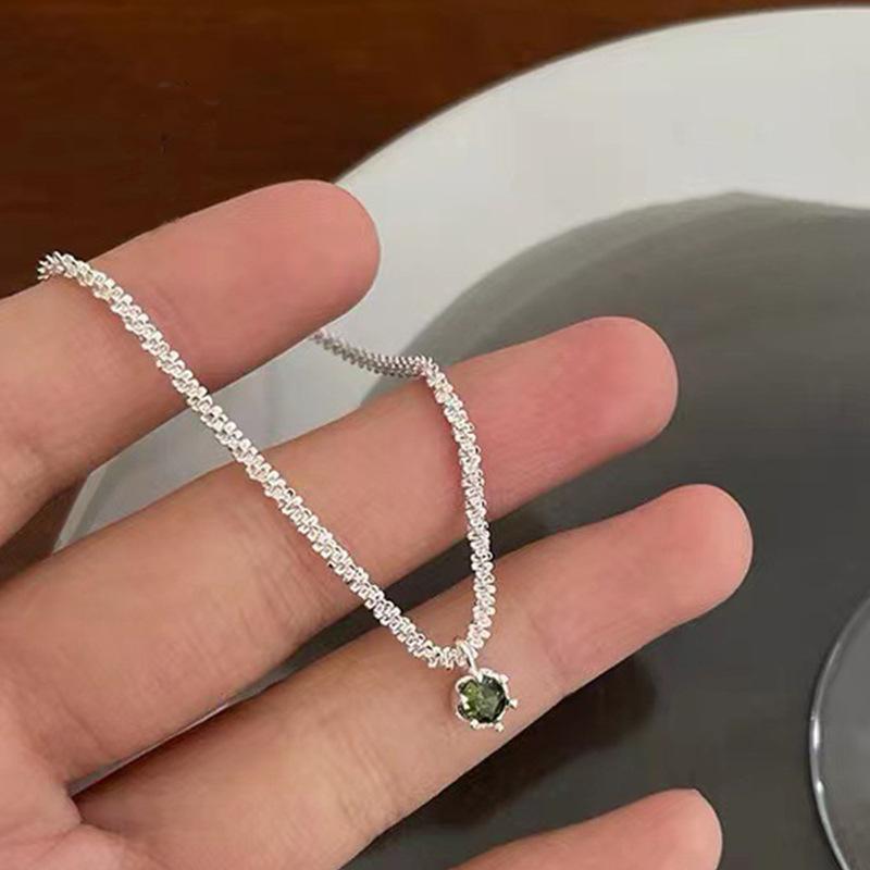 Французский ретро-стиль Оливково-зеленый Алмазный Мини-подвеска Звездное небо Ожерелье Женское Ins Нишевое Искрящееся Ожерелье