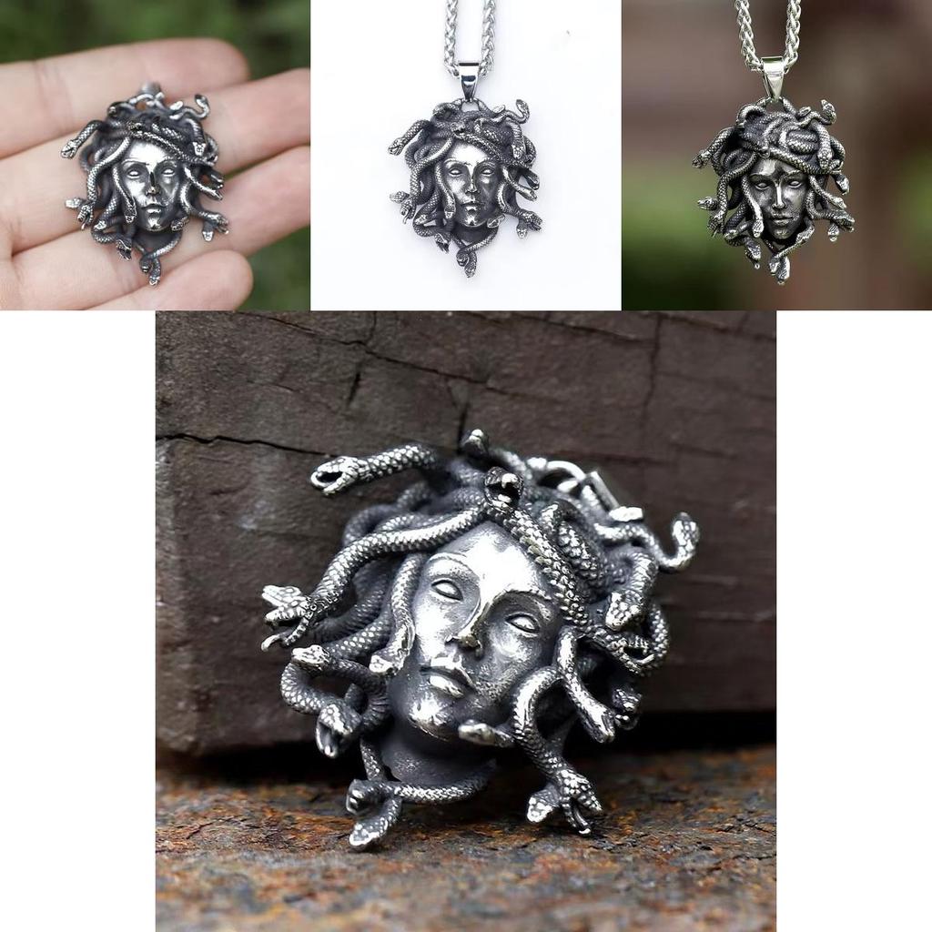 Retro Medusa Snake Animal Pendant Necklace With Zinc Alloy Charm For Gothic Style