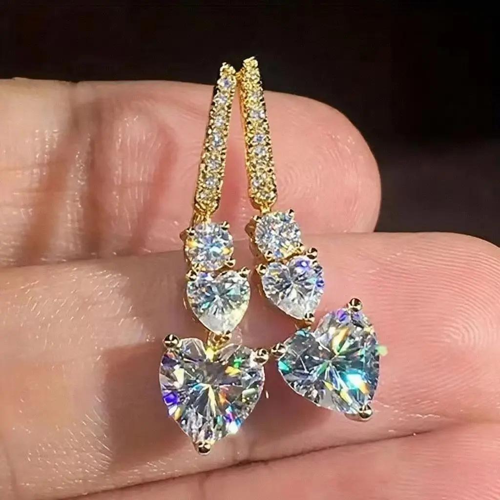Fashionable and Exquisite Jewelry Accessories Inlaid with Zircon Earrings, Romantic Valentine's Day Gift, Heart-shaped Earrings 2025
